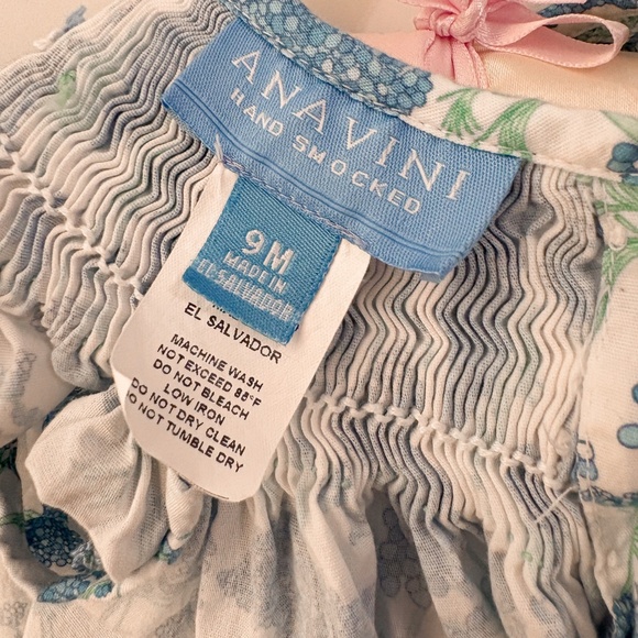 Anavini Hand Smocked Bubble - Picture 4 of 5